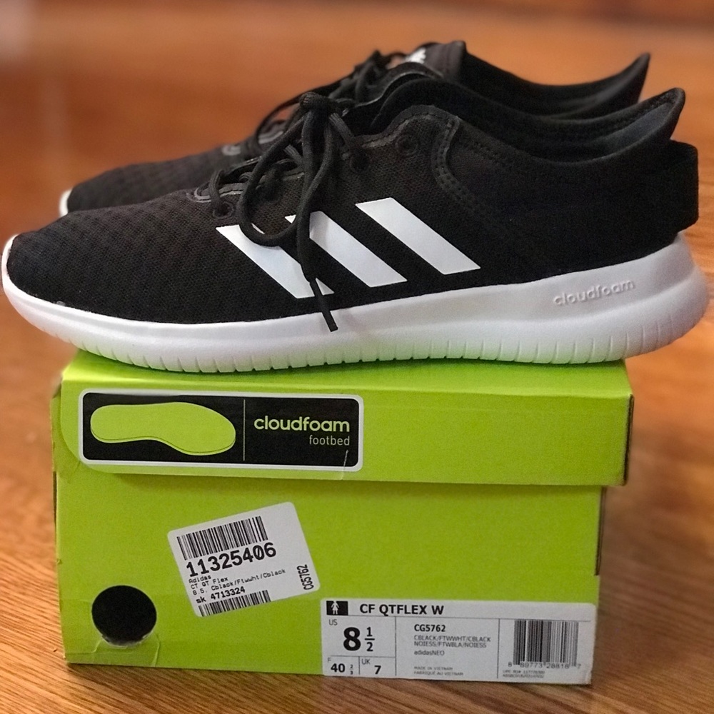 Adidas CF QT Flex w/cloudfoam footbed size 8.5
